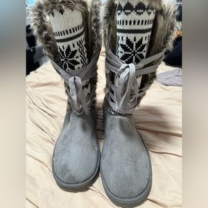 Grey fur boots. Size 10